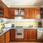 بيت للعطل Family-friendly Coastal Retreat In *