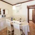 Family-friendly Coastal Retreat In بيت للعطل بيناغيل