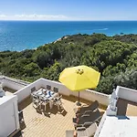 Family-friendly Coastal Retreat In *