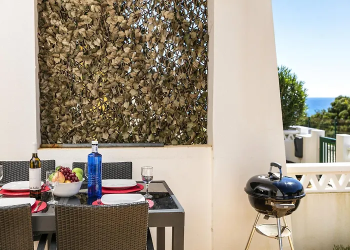 Nyaraló Family-friendly Coastal Retreat In Benagil