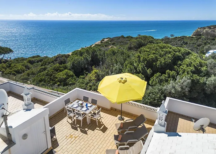 Family-friendly Coastal Retreat In *
