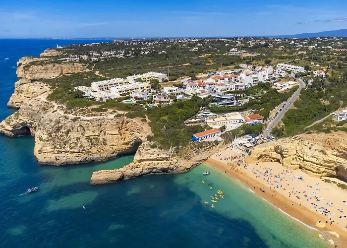 Family-friendly Coastal Retreat In Nyaraló